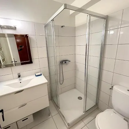 Avec Parking Prive Carqueiranne